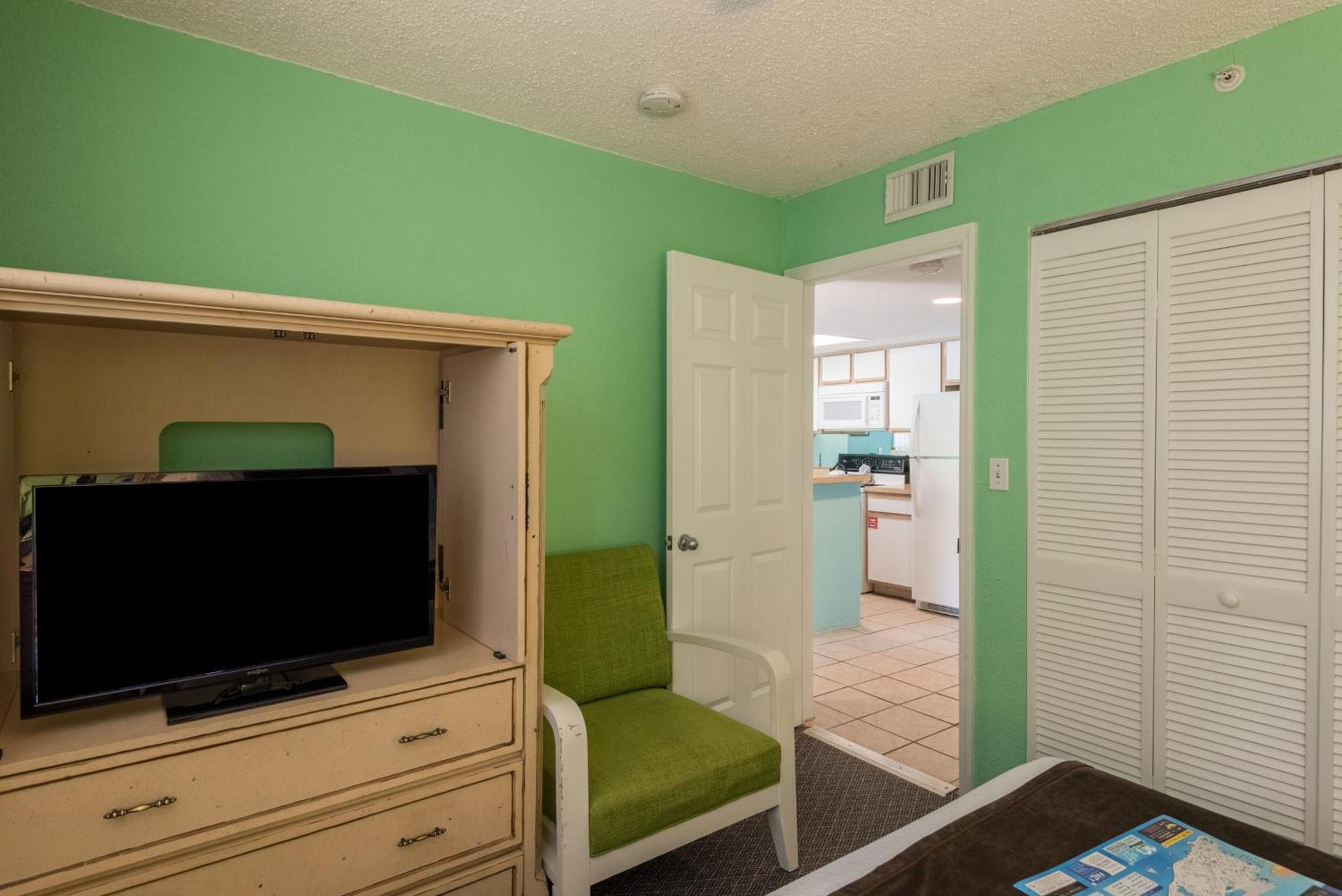 Sunrise Suites Jamaica Suite #102 Key West Bilik gambar