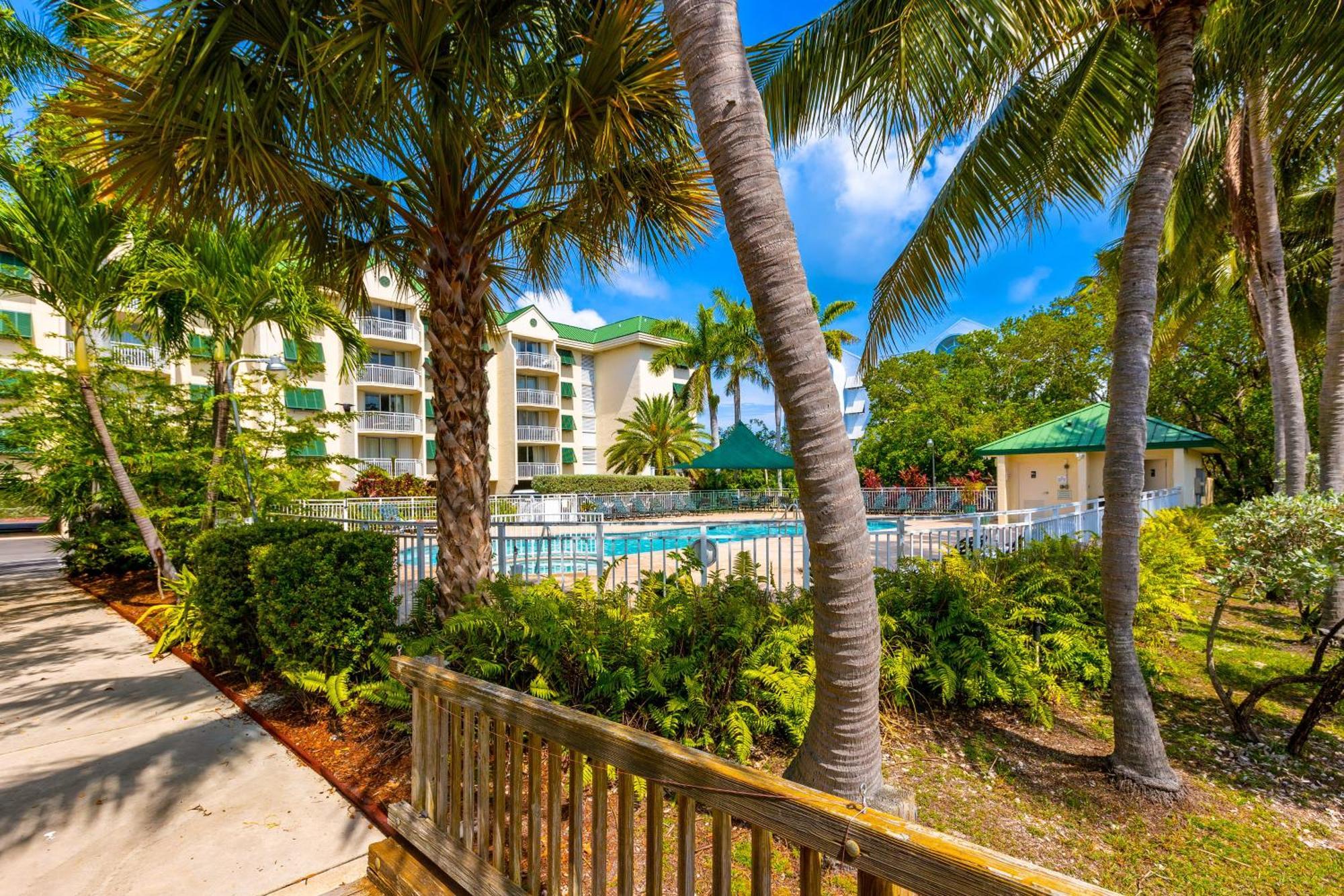 Sunrise Suites Jamaica Suite #102 Key West Bilik gambar